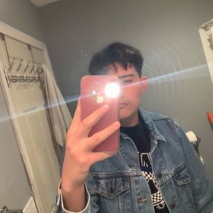 Meet your Posher, Adan